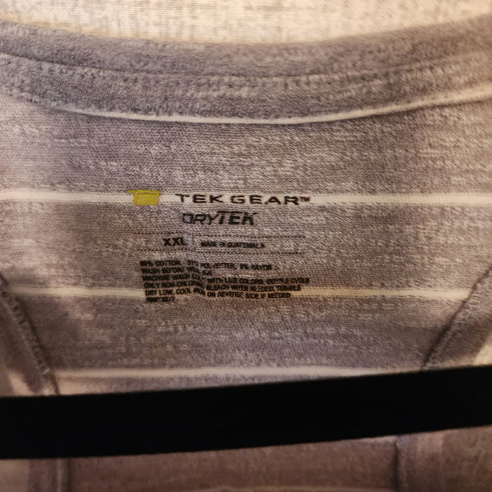 Tank top - Picture 2 of 3